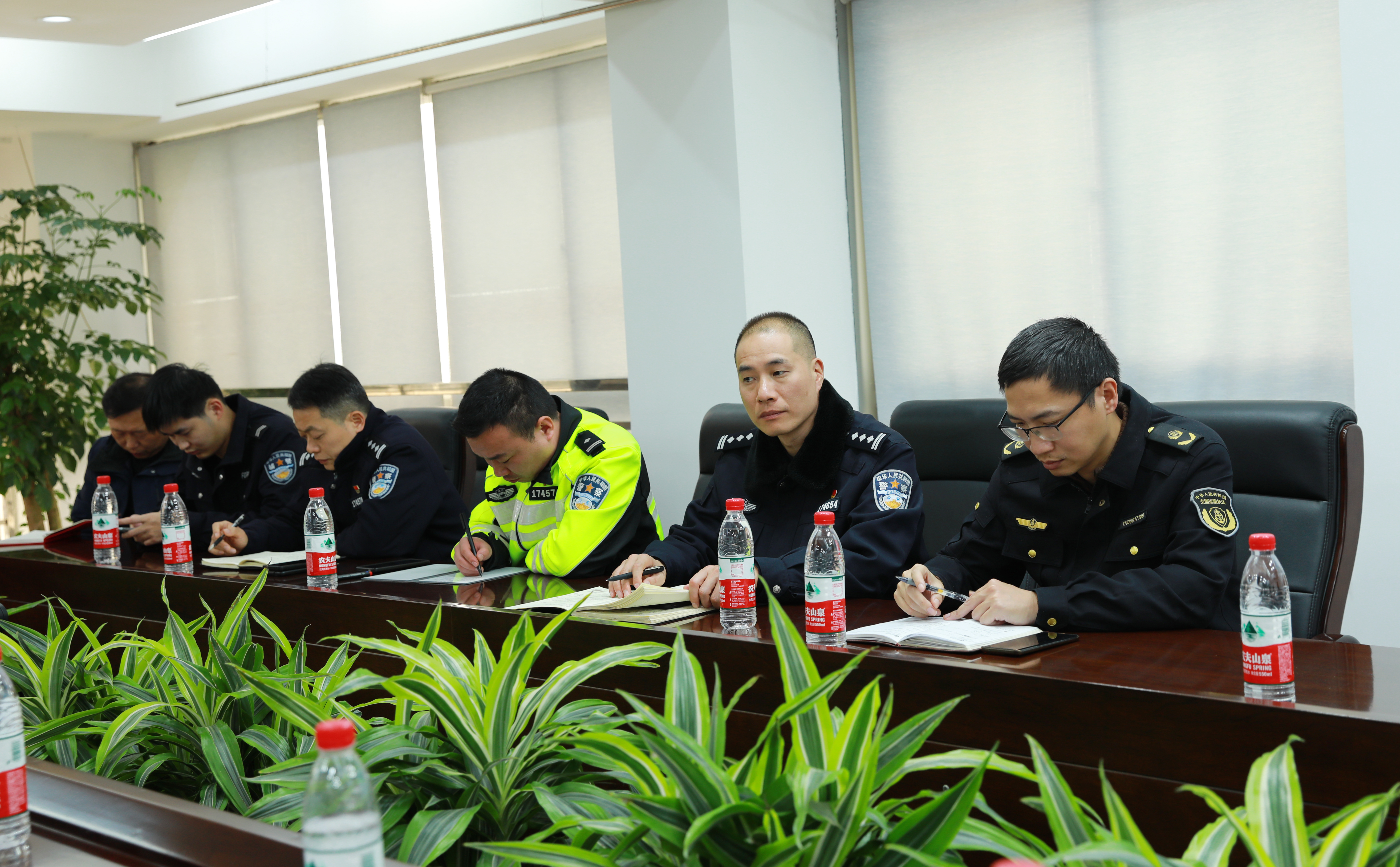 1736495513589666.jpg 4.JPG